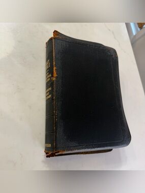 Vintage holy Bible,Dickson,New analytical edition,Comprising Bible dictionary,50